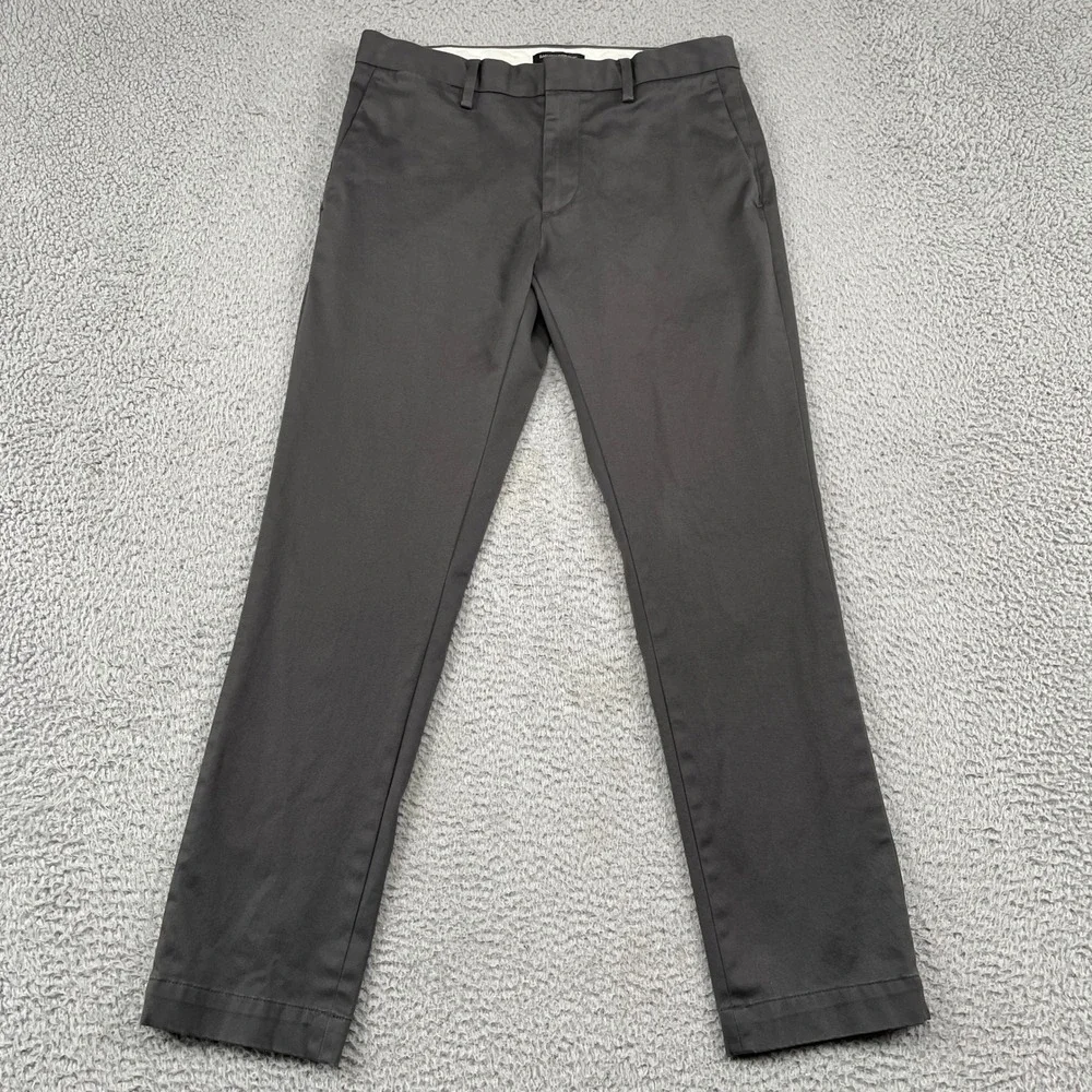 Banana Republic Chino Pants Mens 30x30 Gray Aiden Slim Fit Movement Stretch